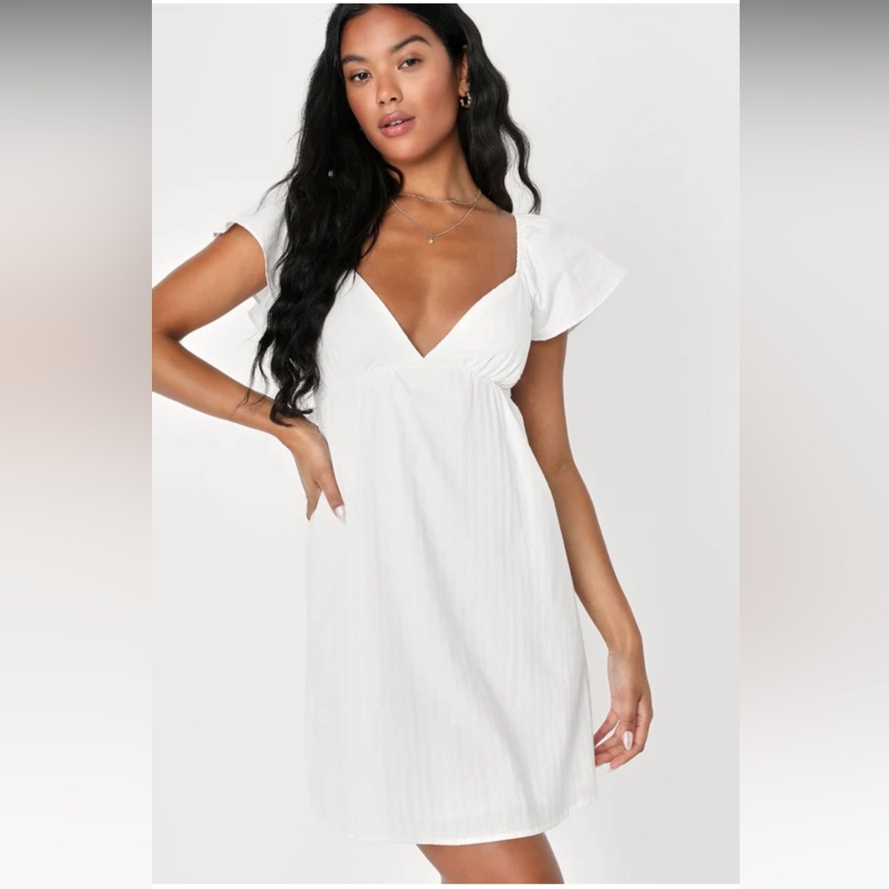 Lulu’s White Babydoll Bow Dress